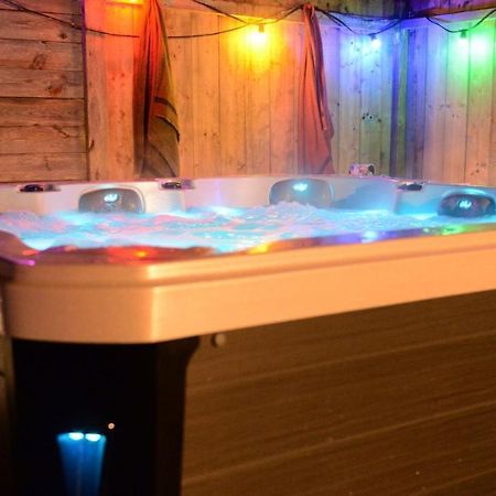 Roulotte Gites O Bien-Etre Massage Spa Sejour Bien-Etre En Hebergement Insolite Roulotte Karantez Ou En Gites Melon Ou Yock A 800 M Des Plages Maison D'Hote Drogou بورسبودير المظهر الخارجي الصورة