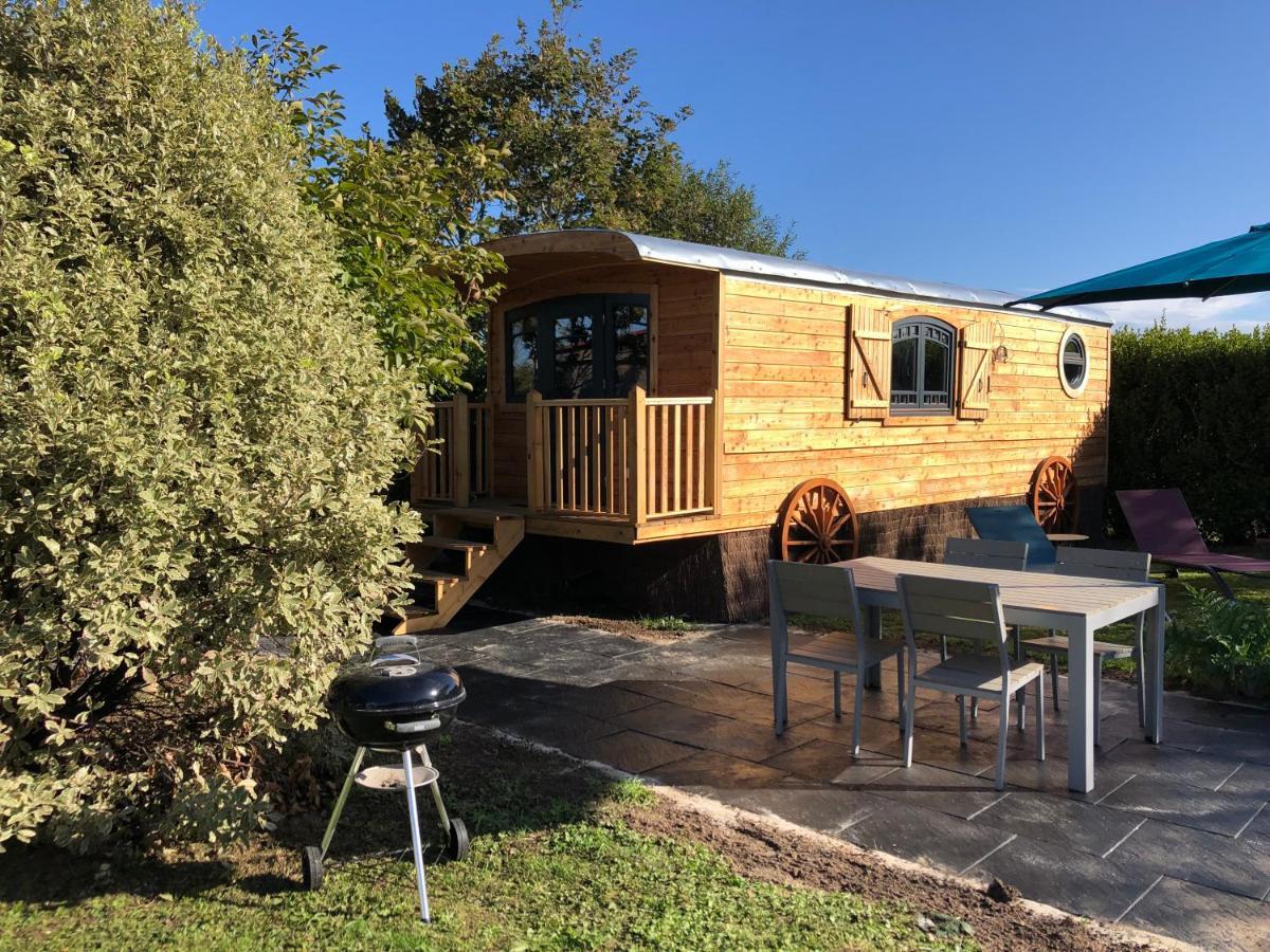 Roulotte Gites O Bien-Etre Massage Spa Sejour Bien-Etre En Hebergement Insolite Roulotte Karantez Ou En Gites Melon Ou Yock A 800 M Des Plages Maison D'Hote Drogou بورسبودير المظهر الخارجي الصورة