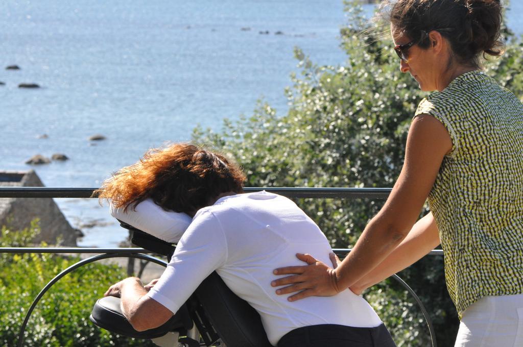 Roulotte Gites O Bien-Etre Massage Spa Sejour Bien-Etre En Hebergement Insolite Roulotte Karantez Ou En Gites Melon Ou Yock A 800 M Des Plages Maison D'Hote Drogou بورسبودير المظهر الخارجي الصورة